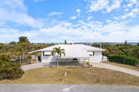 3575 NE Skyline, Jensen Beach, FL 34957