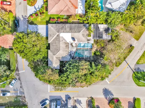 100 NE Spanish Trl, Boca Raton, FL 33432