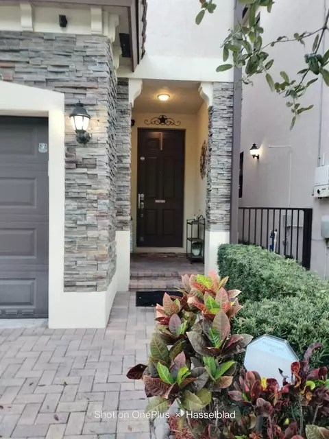 5607 NW 50 Ter, Tamarac, FL 33319