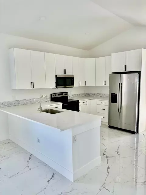 1192 Highview Rd, Lantana, FL 33462