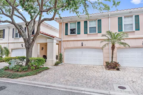 31 Oakland, Tequesta, FL 33469
