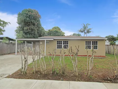 901 SW 11th Ave, Delray Beach, FL 33444