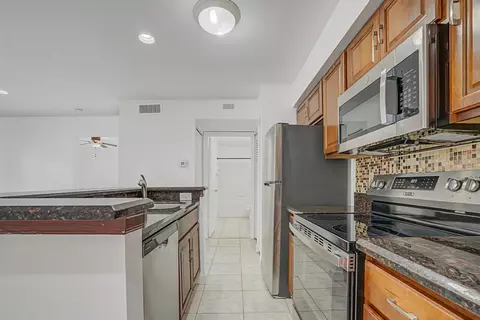 4799 Via Palm Lk #1603, West Palm Beach, FL 33417
