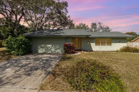1359 Cherry Hills Rd NE, Palm Bay, FL 32905