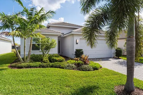 11795 SW Silver Creek Ave, Port Saint Lucie, FL 34987