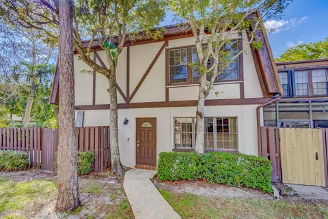 128 Weybridge B Cir #B, Royal Palm Beach, FL 33411