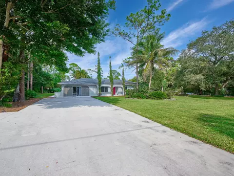 16113 E Secretariat Dr, Loxahatchee, FL 33470