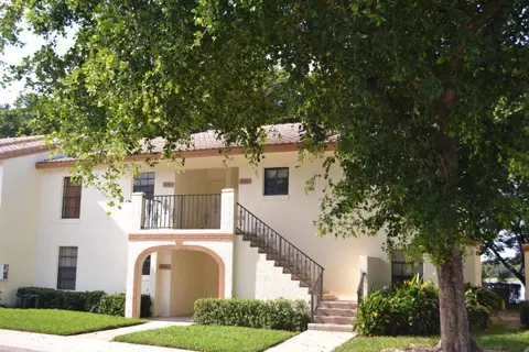 2900 Olivewood Ter #2060, Boca Raton, FL 33431