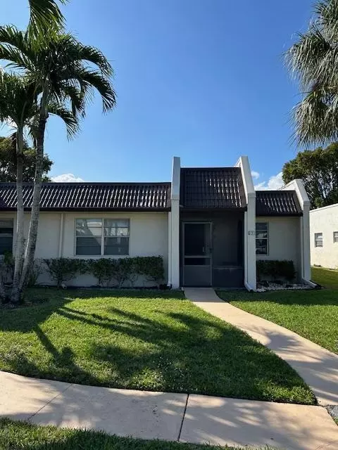 160 Lake Rebecca, West Palm Beach, FL 33411