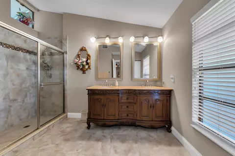 2070 NW 16th St, Delray Beach, FL 33445