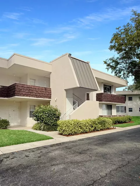 2601 S Palm Aire Dr #110, Pompano Beach, FL 33069