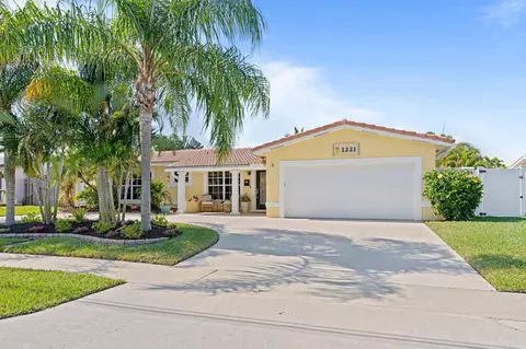 1221 SE 10th Ter, Deerfield Beach, FL 33441