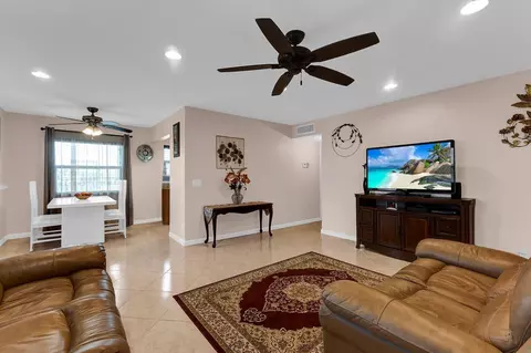 379 Burgundy H, Delray Beach, FL 33484