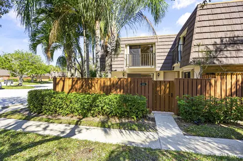 1616 16th Ct, Jupiter, FL 33477
