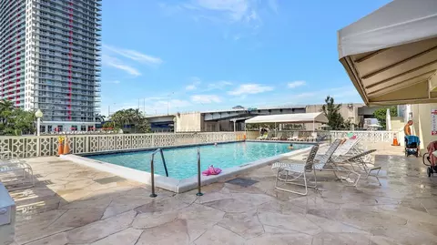 1825 S Ocean Dr #908, Hallandale Beach, FL 33009