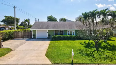 3020 Nautical Way, Lake Worth, FL 33462