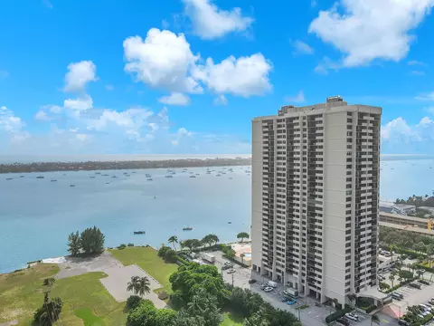5600 N Flagler Dr #2301, West Palm Beach, FL 33407
