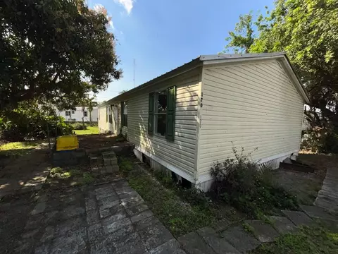 170 Apple Ave, Pahokee, FL 33476