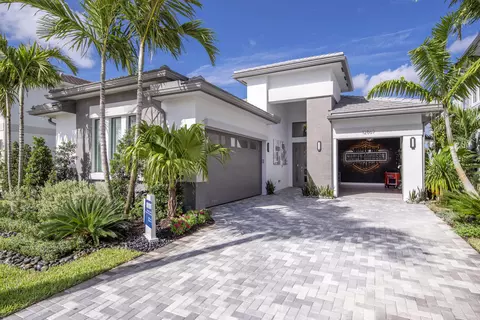 10044 Heron Flock Dr, Palm Beach Gardens, FL 33412