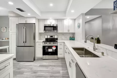 8 Willowbrook Ln #101, Delray Beach, FL 33446