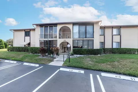 419 Pine Glen Ln #A-2, Greenacres, FL 33463