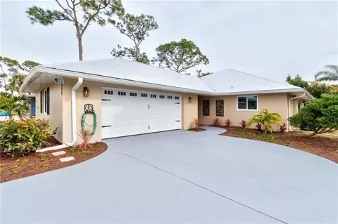 349 Easy St, Sebastian, FL 32958