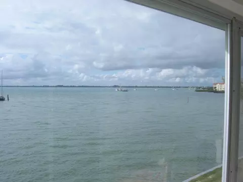 1223 Bayshore Dr #302, Fort Pierce, FL 34949