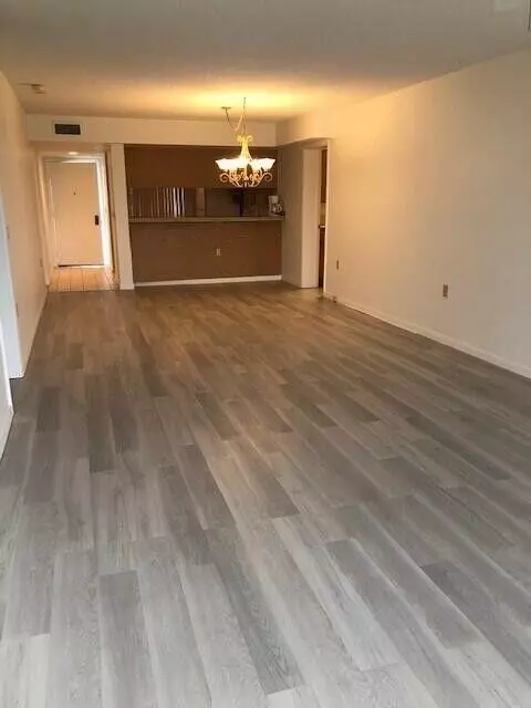 2811 Village Blvd #202, West Palm Beach, FL 33409