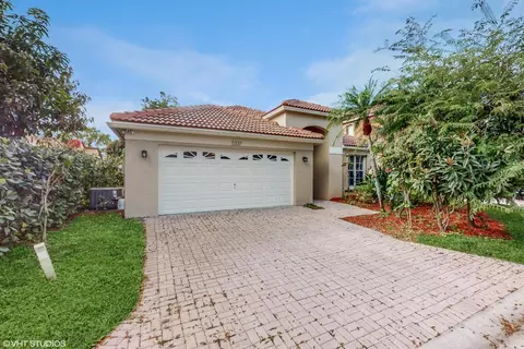 5337 Edenwood, Riviera Beach, FL 33418