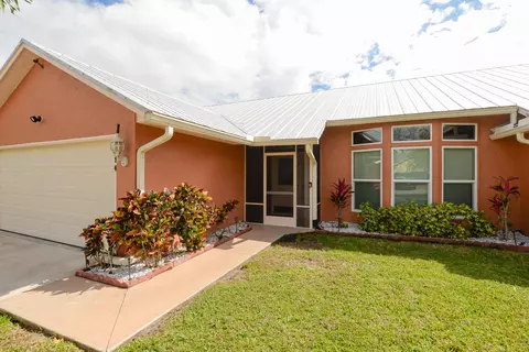 1374 SW Wampler Ave, Port Saint Lucie, FL 34953
