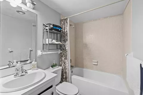Bath - 4174 Inverrary Dr #413, Lauderhill, FL 33319 photo 1 of 2