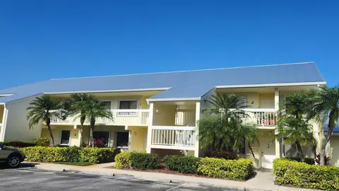 4300 Gator Trace Dr #D, Fort Pierce, FL 34982