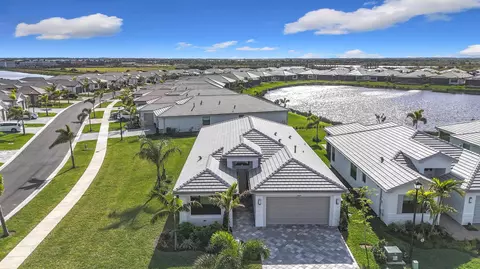12409 SW La Costa St, Port Saint Lucie, FL 34987