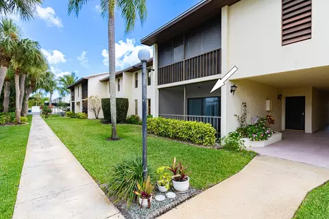 200 SE Four Winds #114, Stuart, FL 34996