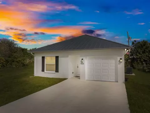 438 13th Ln SW, Vero Beach, FL 32962
