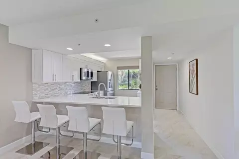 901 Seafarer Cir #105, Jupiter, FL 33477