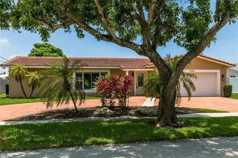 2231 NE Ne 46th St, Lighthouse Point, FL 33064