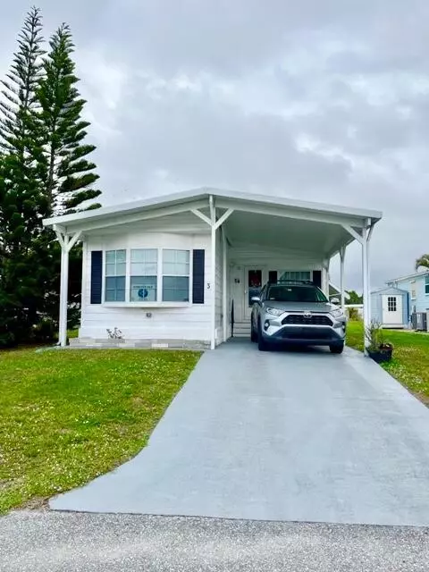 3 Oliva Rd, Port Saint Lucie, FL 34952