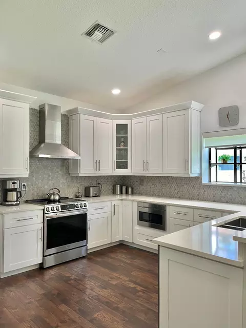 8770 Boatswain Dr, Boynton Beach, FL 33436