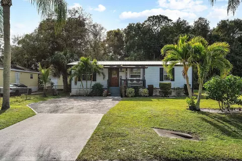 1228 SW Buckskin Trl, Stuart, FL 34997