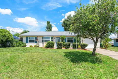 3541 SW Voyager St, Port Saint Lucie, FL 34953
