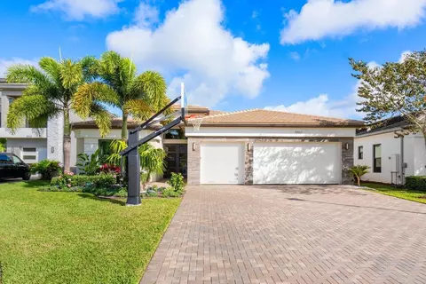 8863 Skyward St, Boca Raton, FL 33496