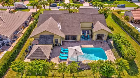 12735 Headwater Cir, Wellington, FL 33414