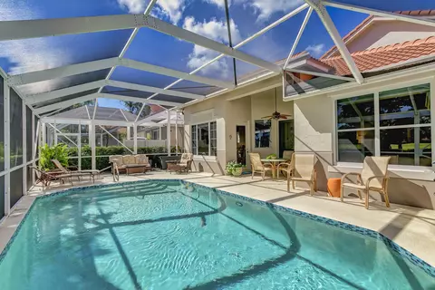 118 Monterey Pointe Dr, Palm Beach Gardens, FL 33418