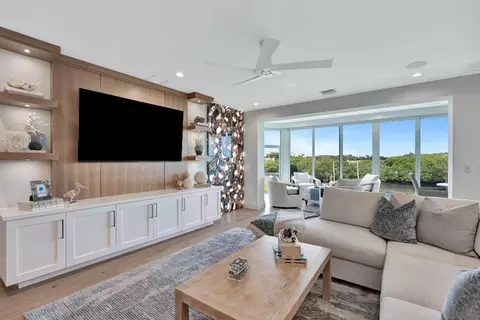 260 Eagle, Jupiter, FL 33477