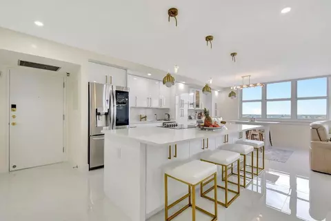 5440 N Ocean Dr #1002, Singer Island, FL 33404