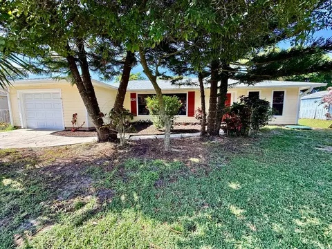 1126 SW Ithaca St, Port Saint Lucie, FL 34983