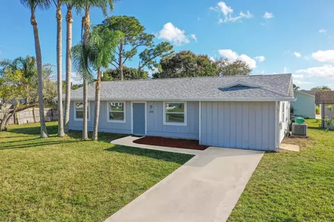 498 SW Duval Ave, Port Saint Lucie, FL 34983