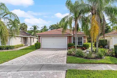8134 Palm Gate Dr, Boynton Beach, FL 33436