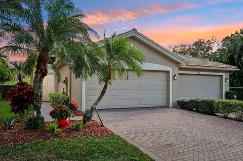 3342 NW Willow Creek Dr, Jensen Beach, FL 34957